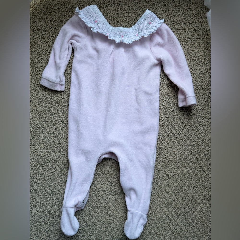 NICHOLAS Soft Pink Baby Footie with Lace Collar